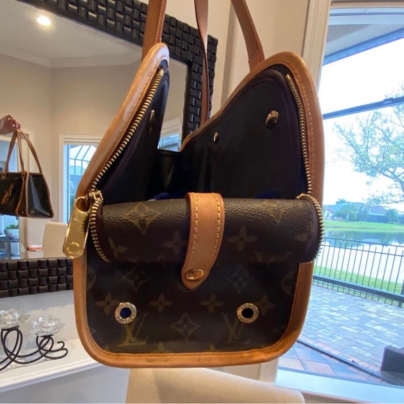 Louis Vuitton Bags Louis Vuitton Baxter Gm Monogram Travel Bag Dog